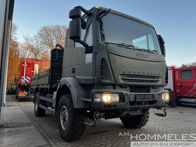 Iveco EuroCargo 100E22 4x4 - Camping-car: photos 4 Iveco EuroCargo 100E22 4x4 - Camping-car: photos 4