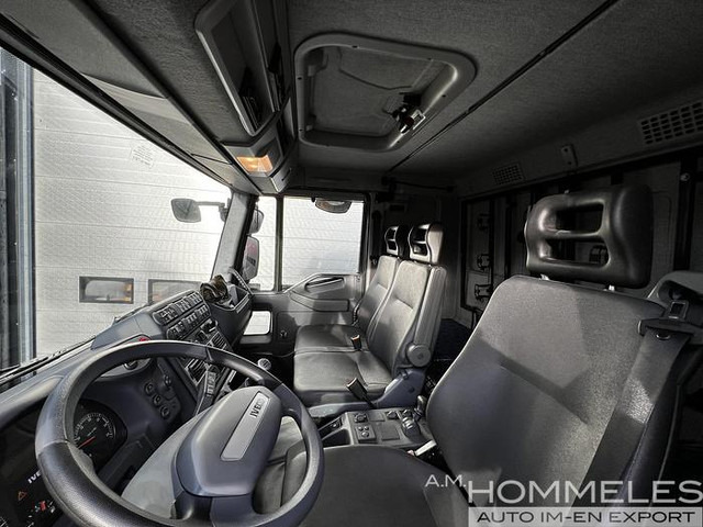 Iveco 100E22 4x4 (M104) - Camion plateau: photos 2 Iveco 100E22 4x4 (M104) - Camion plateau: photos 2
