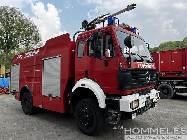 Mercedes-Benz 1831 4x4 - Camion de pompier: photos 2 Mercedes-Benz 1831 4x4 - Camion de pompier: photos 2