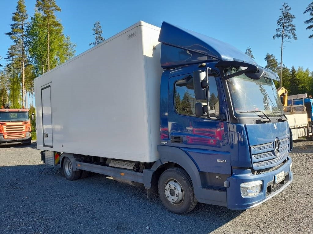 Mercedes-Benz Atego 821 - Camion frigorifique: photos 4 Mercedes-Benz Atego 821 - Camion frigorifique: photos 4