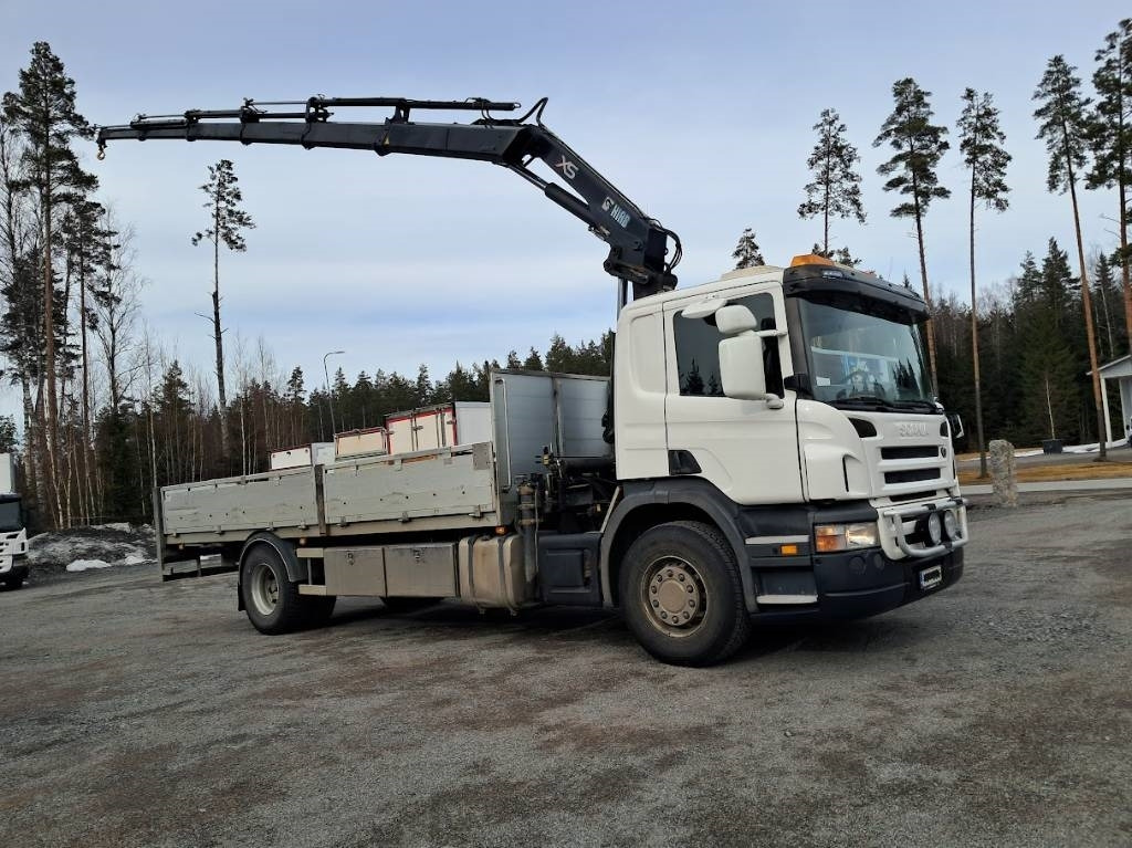 Scania P 340 - Camion grue: photos 3 Scania P 340 - Camion grue: photos 3