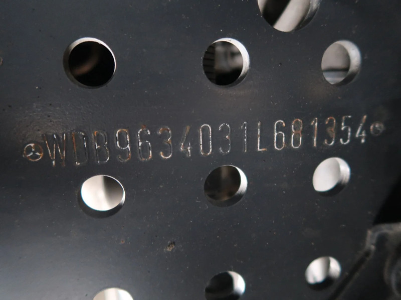 Tracteur routier Mercedes-Benz Actros 1842 Euro 5, Big Space, TUV, Automatic, NL Truck TOP!: photos 17 Tracteur routier Mercedes-Benz Actros 1842 Euro 5, Big Space, TUV, Automatic, NL Truck TOP!: photos 17