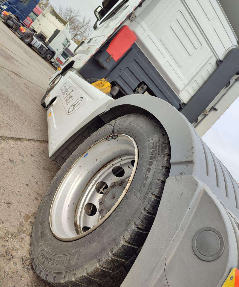 Tracteur routier Mercedes-Benz Actros 1844 LS: photos 12 Tracteur routier Mercedes-Benz Actros 1844 LS: photos 12