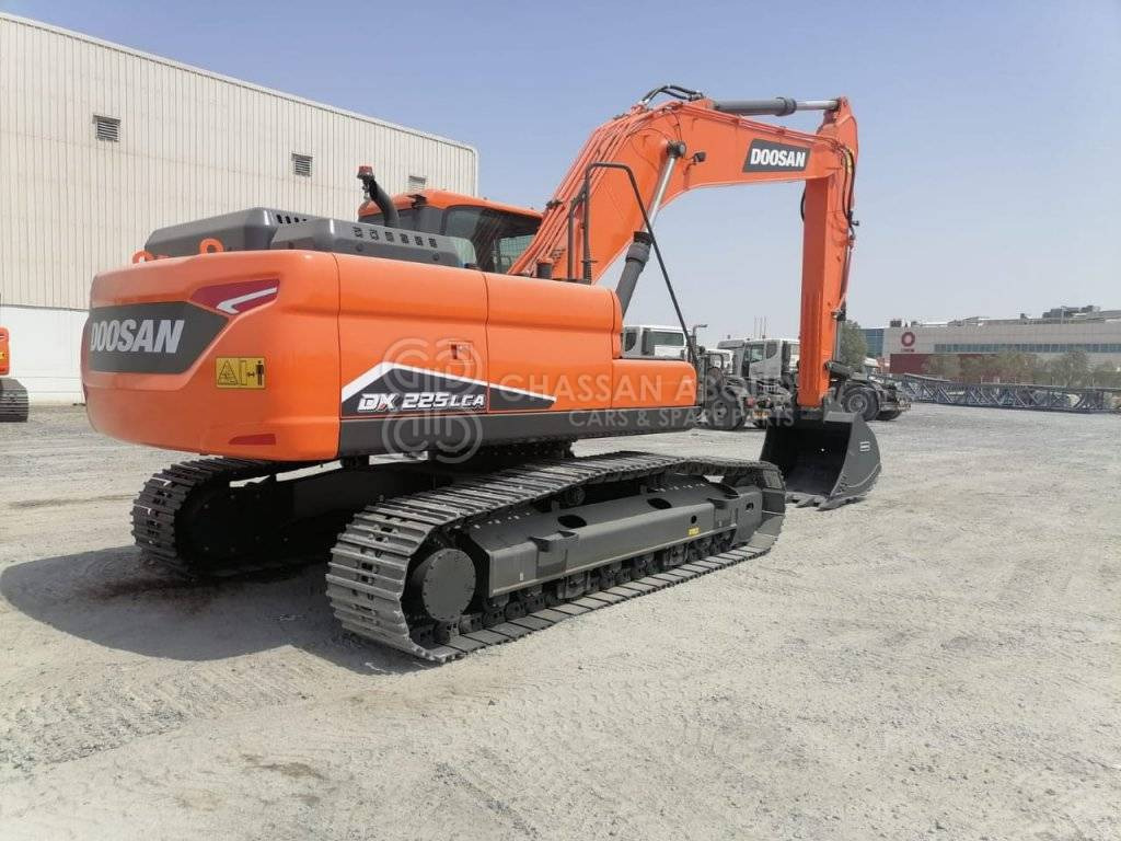 DOOSAN DX225 LCA – CHAIN EXCAVATOR OPERATING WEIGHT 22 TON APPROX. WITH BUCKET 1.08 Cu.M BUCKET ( HEAVY DUTY) MY2022 - Pelle sur chenille: photos 5 DOOSAN DX225 LCA – CHAIN EXCAVATOR OPERATING WEIGHT 22 TON APPROX. WITH BUCKET 1.08 Cu.M BUCKET ( HEAVY DUTY) MY2022 - Pelle sur chenille: photos 5