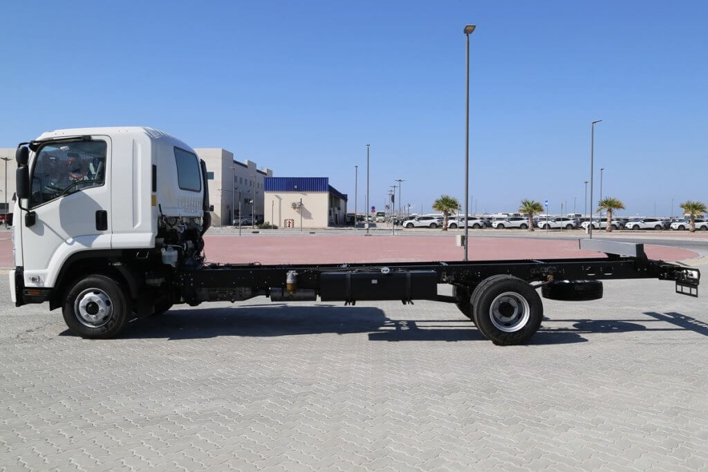 ISUZU FRR – 11 Ton GVW, Payload 7 Ton 4×2 Single Cabin Chassis with AC MY24 - Châssis cabine: photos 3 ISUZU FRR – 11 Ton GVW, Payload 7 Ton 4×2 Single Cabin Chassis with AC MY24 - Châssis cabine: photos 3
