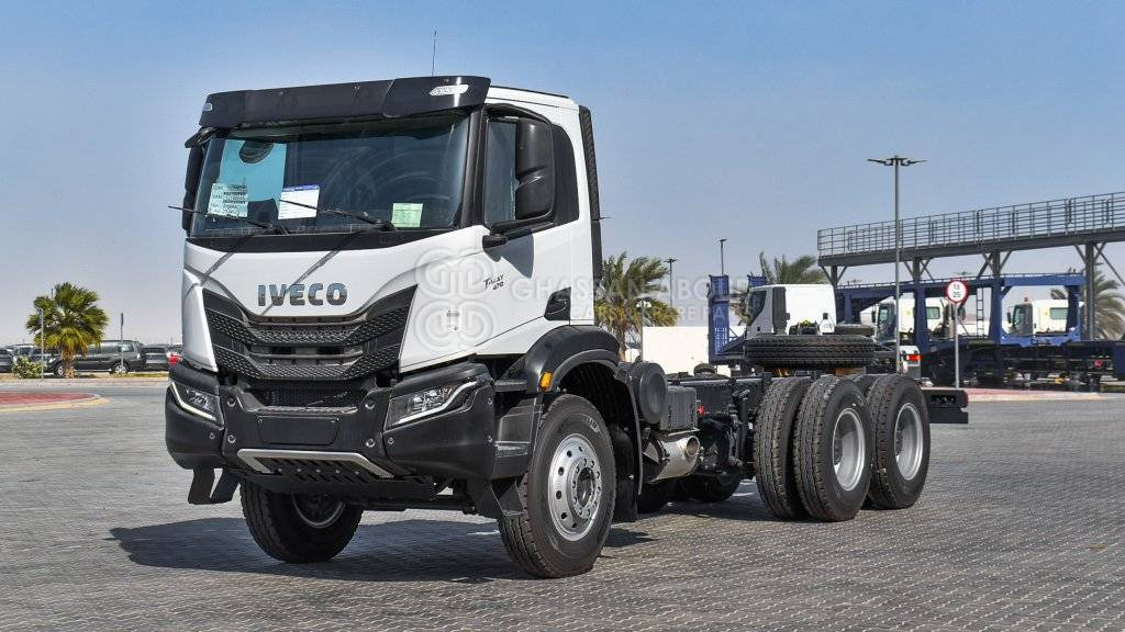 IVECO T-WAY Chassis 6×4 AD380T47H WHEELBASE 4500 MY24 - Châssis cabine: photos 1 IVECO T-WAY Chassis 6×4 AD380T47H WHEELBASE 4500 MY24 - Châssis cabine: photos 1