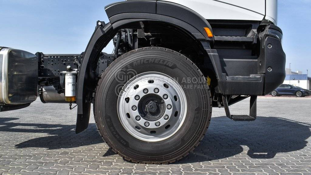 IVECO T-WAY Chassis 6×4 AD380T47H WHEELBASE 4500 MY25 - Châssis cabine: photos 4 IVECO T-WAY Chassis 6×4 AD380T47H WHEELBASE 4500 MY25 - Châssis cabine: photos 4