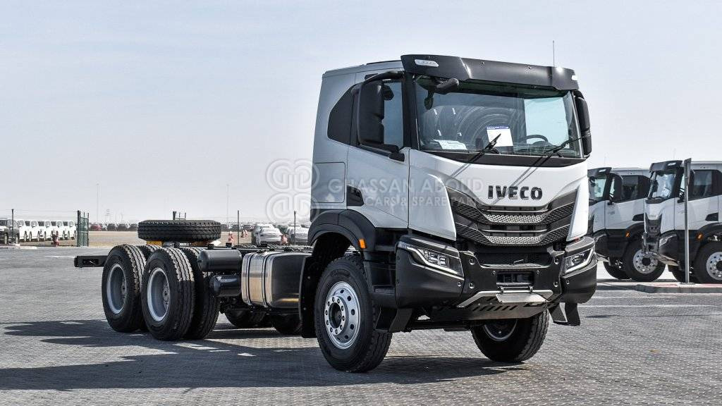 IVECO T-WAY Chassis 6×4 AT380T47H WHEELBASE 4500 MY24 - Châssis cabine: photos 3 IVECO T-WAY Chassis 6×4 AT380T47H WHEELBASE 4500 MY24 - Châssis cabine: photos 3