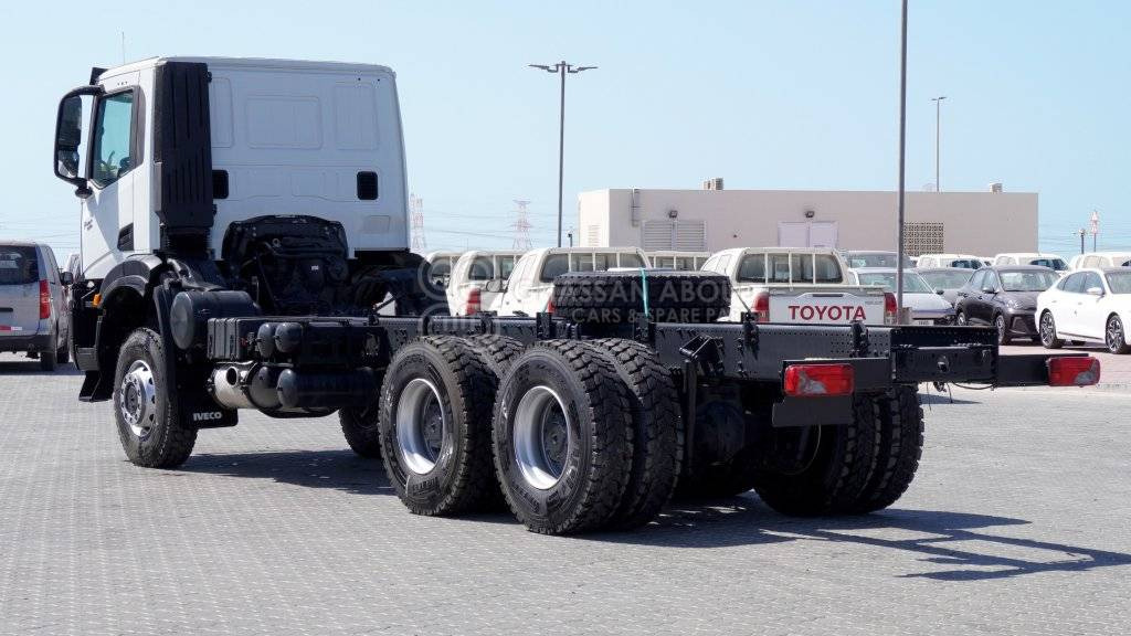IVECO T-WAY Chassis 6×6 AD380T47WH WHEELBASE 4500 MY25 - Châssis cabine: photos 4 IVECO T-WAY Chassis 6×6 AD380T47WH WHEELBASE 4500 MY25 - Châssis cabine: photos 4