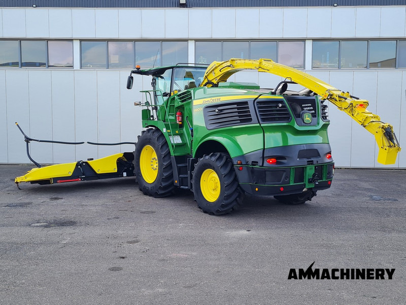 John Deere 9900 forage harvester - Ensileuse: photos 4 John Deere 9900 forage harvester - Ensileuse: photos 4