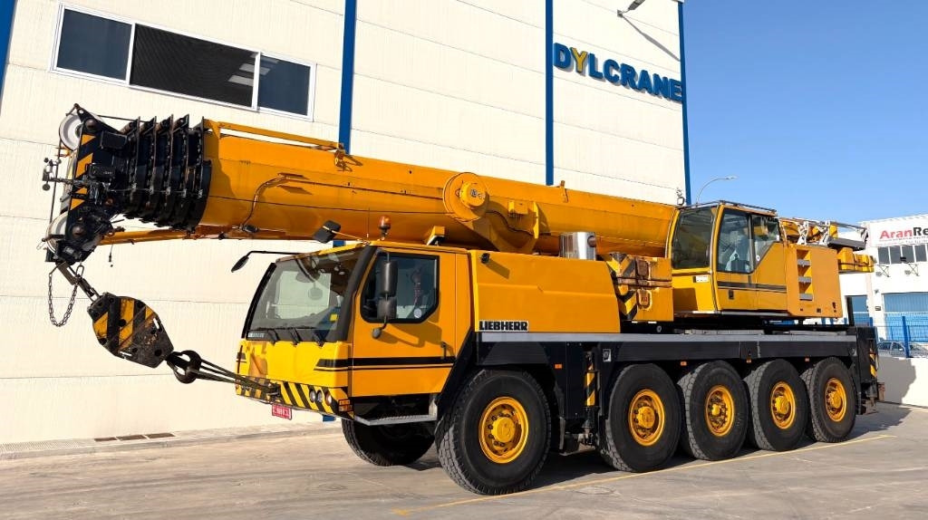 Liebherr LTM 1095-5.1 - Grue tout-terrain: photos 1 Liebherr LTM 1095-5.1 - Grue tout-terrain: photos 1