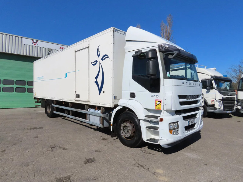 Iveco Stralis 310 8 meter box! Retarder, Great condition! - Camion fourgon: photos 3 Iveco Stralis 310 8 meter box! Retarder, Great condition! - Camion fourgon: photos 3