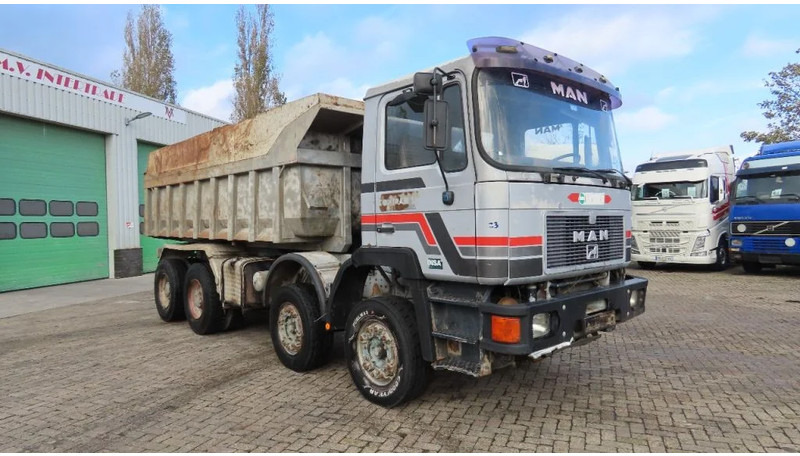 MAN 35.362 8x4 Euro 2, ZF manual gearbox, VERY clean - Camion benne: photos 4 MAN 35.362 8x4 Euro 2, ZF manual gearbox, VERY clean - Camion benne: photos 4