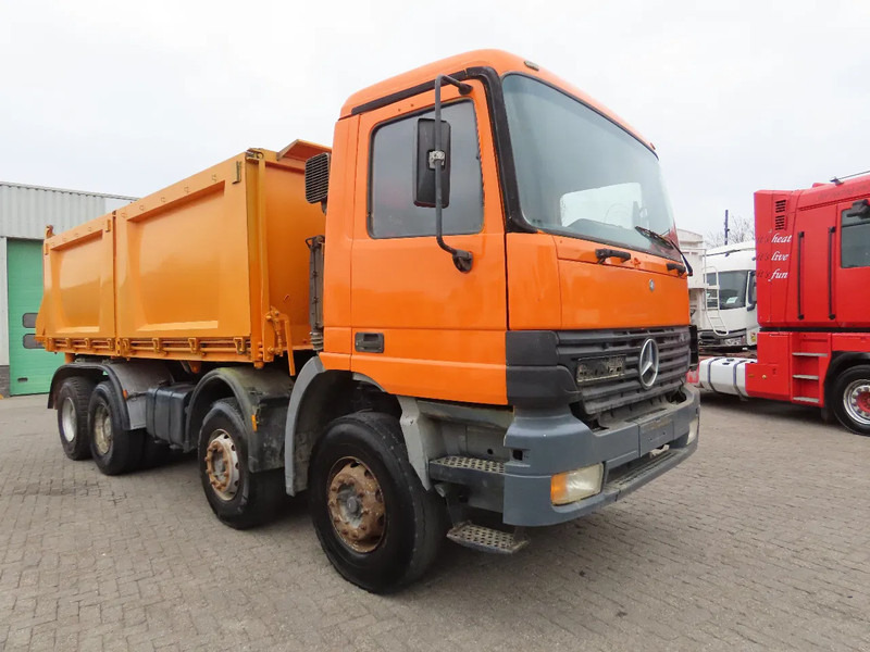 Mercedes-Benz Actros 3240 Manual, steel dumper! Great condition! - Camion benne: photos 3 Mercedes-Benz Actros 3240 Manual, steel dumper! Great condition! - Camion benne: photos 3