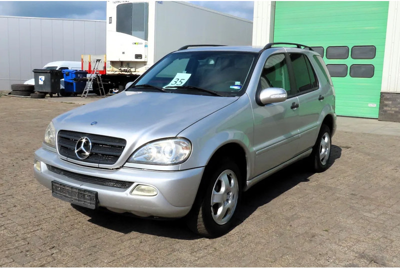 Mercedes-Benz M-Klasse ML ML 270. for export, 5 seats, real leather, Climate - SUV: photos 2 Mercedes-Benz M-Klasse ML ML 270. for export, 5 seats, real leather, Climate - SUV: photos 2