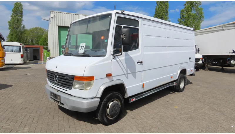 Mercedes-Benz Vario 612 D - Fourgon utilitaire: photos 1 Mercedes-Benz Vario 612 D - Fourgon utilitaire: photos 1