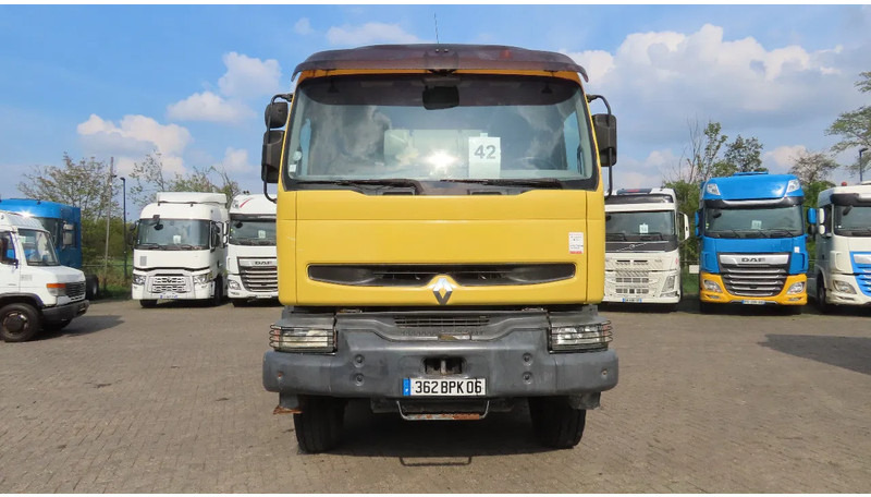Renault Kerax 420 117000 km original !!! APK tot 27/06/2025 FRANCE truck - Camion malaxeur: photos 2 Renault Kerax 420 117000 km original !!! APK tot 27/06/2025 FRANCE truck - Camion malaxeur: photos 2