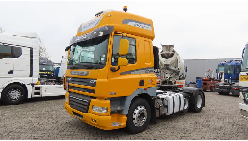 DAF CF 85.410 6x2 RETARDER, P-climate - Tracteur routier: photos 2 DAF CF 85.410 6x2 RETARDER, P-climate - Tracteur routier: photos 2