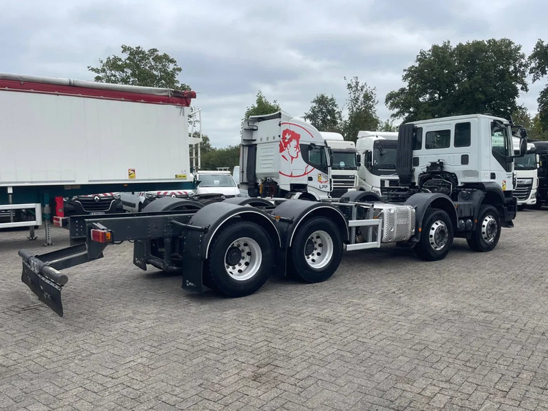 Iveco Trakker 410 PTO, RETARDER, 8x4 , 442000 km! - Tracteur routier: photos 5 Iveco Trakker 410 PTO, RETARDER, 8x4 , 442000 km! - Tracteur routier: photos 5