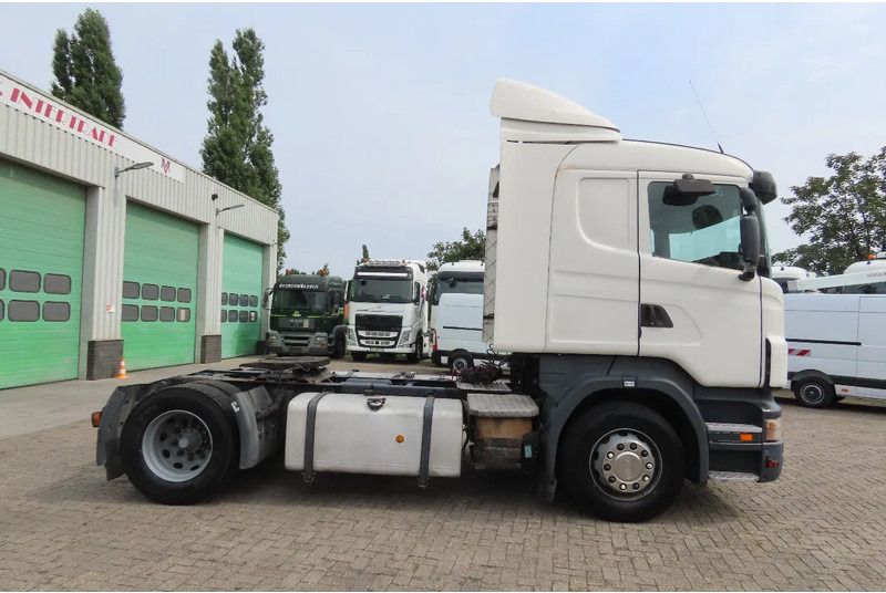 Scania R420 2 tanks, 2 beds, manual gearbox - Tracteur routier: photos 4 Scania R420 2 tanks, 2 beds, manual gearbox - Tracteur routier: photos 4