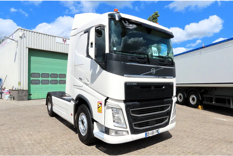 Volvo FH 460 PTO, HYDRAULIC, PARKING AIRCO, FRIGO - Tracteur routier: photos 1 Volvo FH 460 PTO, HYDRAULIC, PARKING AIRCO, FRIGO - Tracteur routier: photos 1