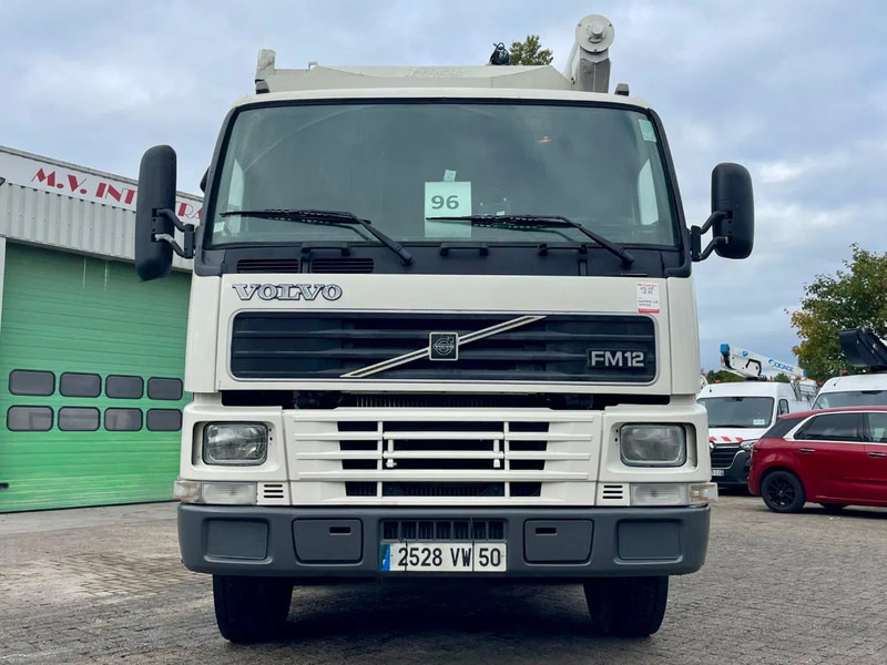 Volvo FM 12.380 8X4 SILO AUGER / AIR GREAT CONDITION / fully serviced! - Camion citerne: photos 3 Volvo FM 12.380 8X4 SILO AUGER / AIR GREAT CONDITION / fully serviced! - Camion citerne: photos 3