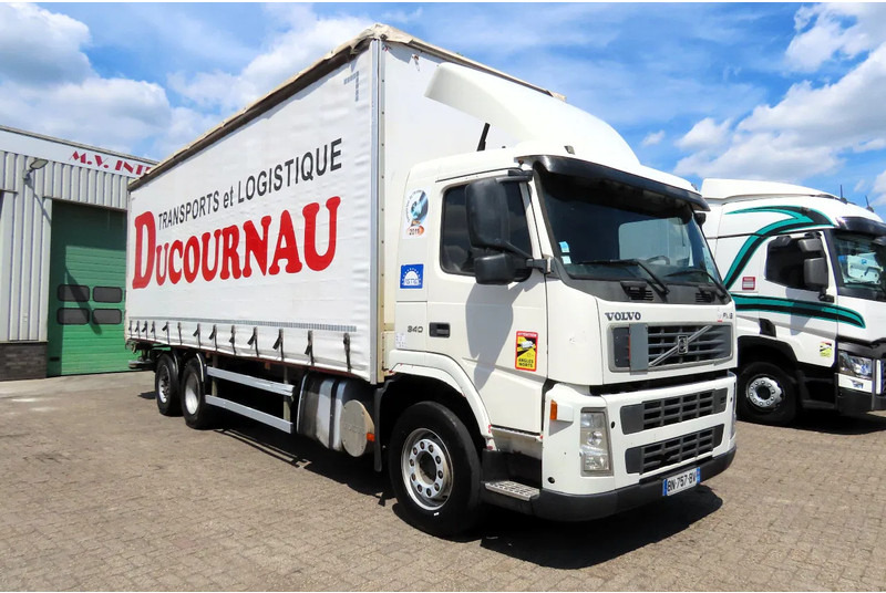 Volvo FM 340 6x2, TOP Condition truck!! - Camion à rideaux coulissants: photos 1 Volvo FM 340 6x2, TOP Condition truck!! - Camion à rideaux coulissants: photos 1