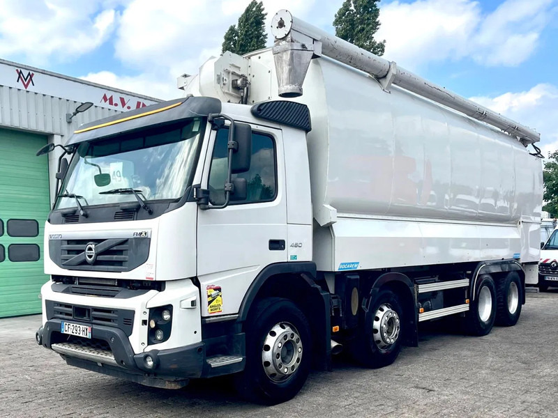 Volvo FMX 450 8x4 AUGER, radio control, 7 COMP. Full Volvo Service! . EXCELLENT condition - Camion citerne: photos 1 Volvo FMX 450 8x4 AUGER, radio control, 7 COMP. Full Volvo Service! . EXCELLENT condition - Camion citerne: photos 1