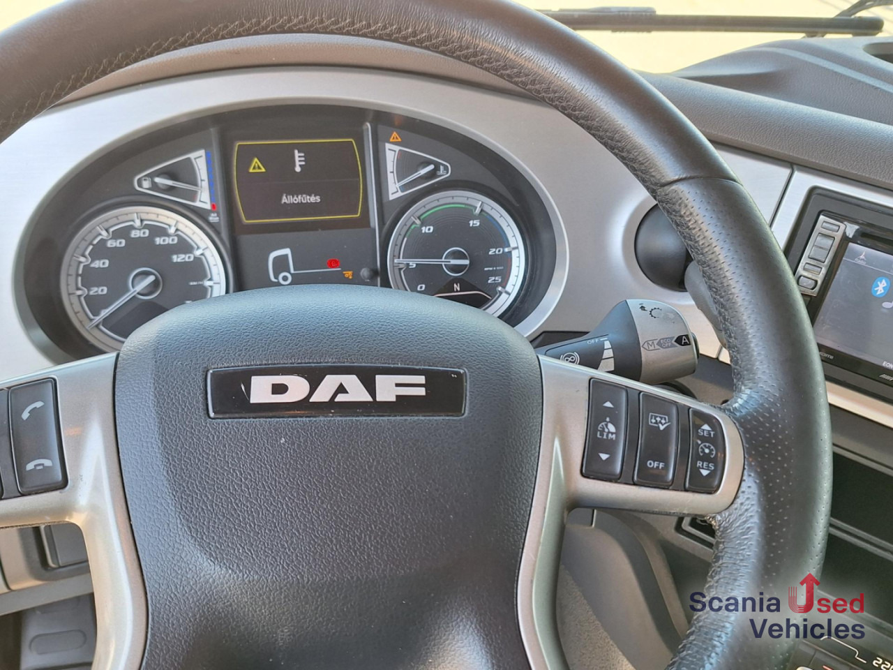 DAF XF 480 6X2 BDF Super Space Lenkachse ! - Camion porte-conteneur/ Caisse mobile: photos 4 DAF XF 480 6X2 BDF Super Space Lenkachse ! - Camion porte-conteneur/ Caisse mobile: photos 4