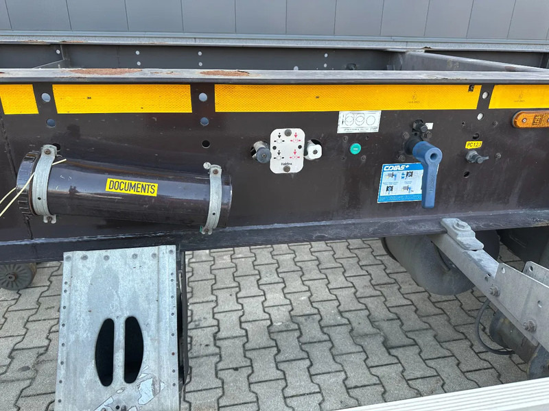 Semi-remorque porte-conteneur/ Caisse mobile Burg 20FT ADR (EX/II, EX/III, FL, AT), Leeggewicht: 3.690kg, SAF INTRADISC, 2x liftaxle, ALCOA, NL-Chassis, APK/ADR: 08-2025: photos 11