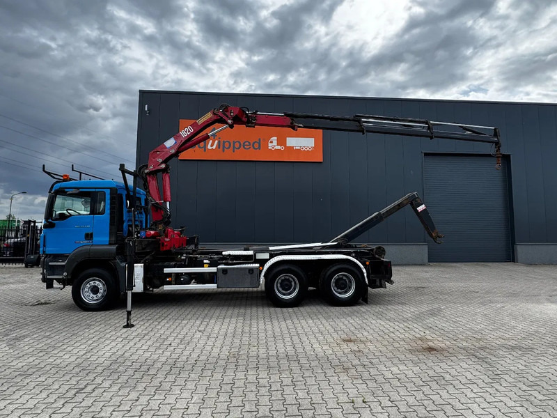 MAN TGS 33.440 6x4, EURO-4, HMF 1823 Crane + VDL HOOK, full spring, manual gearbox, MOT 03/2026 - Camion ampliroll, Camion grue: photos 1 MAN TGS 33.440 6x4, EURO-4, HMF 1823 Crane + VDL HOOK, full spring, manual gearbox, MOT 03/2026 - Camion ampliroll, Camion grue: photos 1