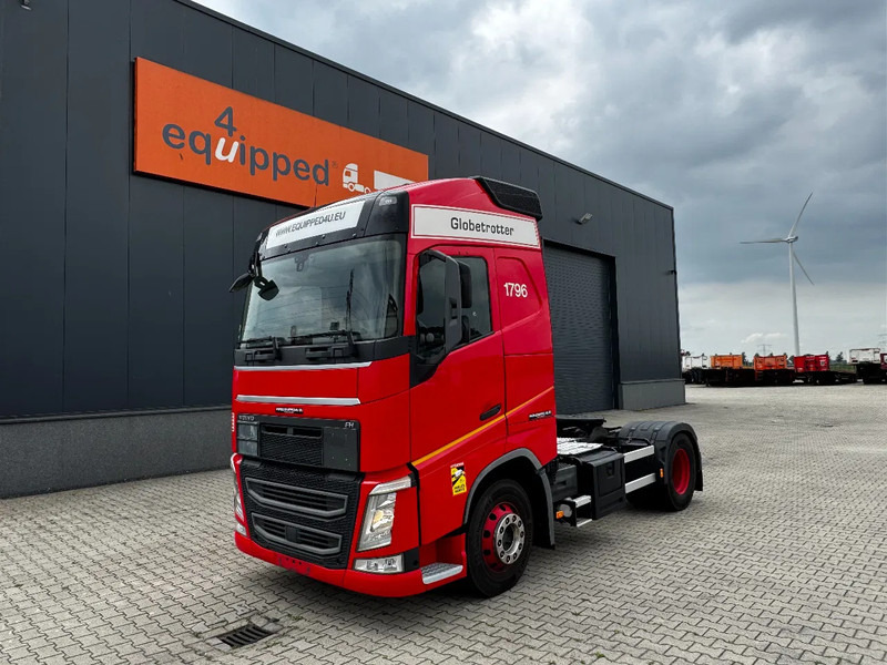 Volvo FH 13.420 Globetrotter, ADR (EX/II, EX/III, FL, AT, OX), EURO-6, 658.723km - Tracteur routier: photos 1 Volvo FH 13.420 Globetrotter, ADR (EX/II, EX/III, FL, AT, OX), EURO-6, 658.723km - Tracteur routier: photos 1