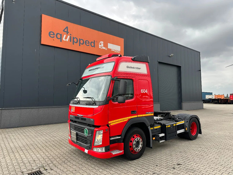Volvo FM 450 Globetrotter, Night-Airco, ADR (FL, AT), EURO-6, ALCOA, VEB, 4x available - Tracteur routier: photos 1 Volvo FM 450 Globetrotter, Night-Airco, ADR (FL, AT), EURO-6, ALCOA, VEB, 4x available - Tracteur routier: photos 1