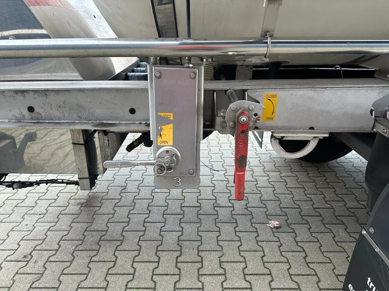 Semi-remorque citerne pour transport de la nourriture Van Hool FOOD / 39.000L / 3-COMP / INOX / NL-trailer / APK: 07/2026: photos 19