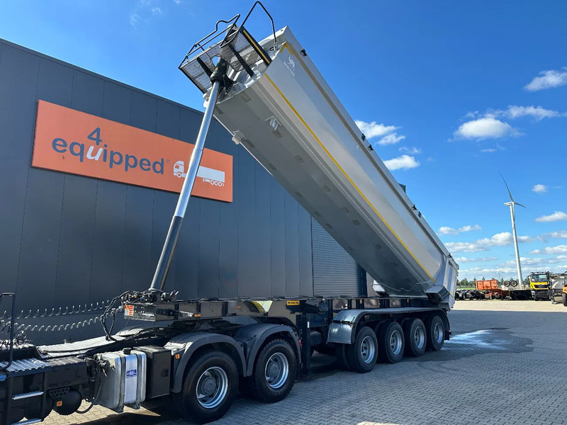 Wielton NEW / UNUSED 4-axle HEAVY-DUTY tipper, HARDOX, 16 tires, 32CBM, NO DOCUMENTS!!! - Semi-remorque benne: photos 1 Wielton NEW / UNUSED 4-axle HEAVY-DUTY tipper, HARDOX, 16 tires, 32CBM, NO DOCUMENTS!!! - Semi-remorque benne: photos 1