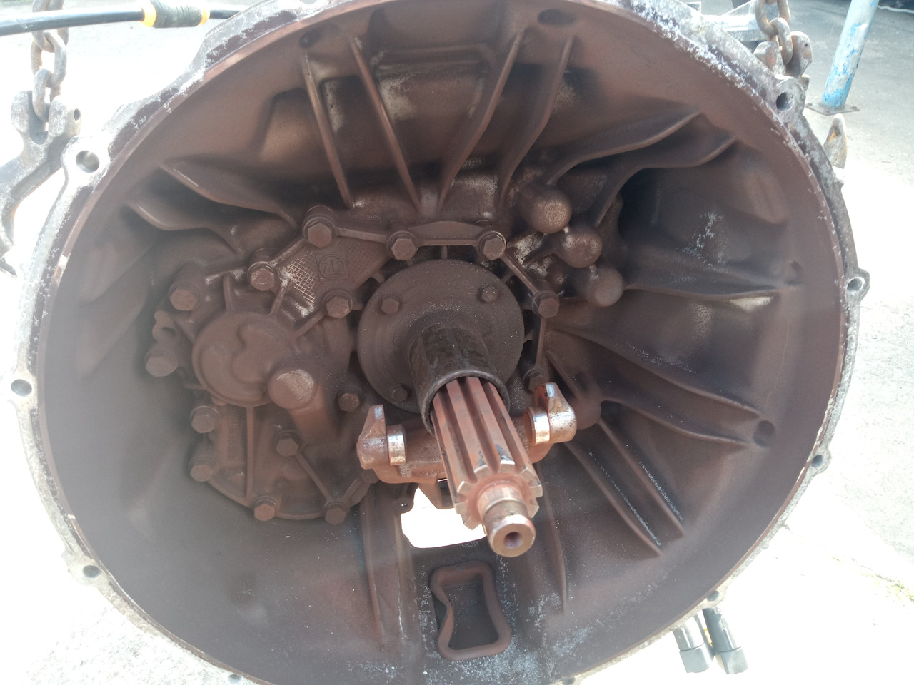 DAF XF106 - Boîte de vitesse: photos 3 DAF XF106 - Boîte de vitesse: photos 3