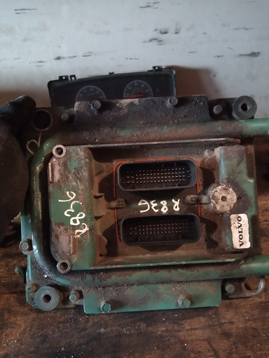 EDC VOLVO FH520 D13A520 20814604 20814604 P02 - Bloc de gestion pour Camion: photos 2 EDC VOLVO FH520 D13A520 20814604 20814604 P02 - Bloc de gestion pour Camion: photos 2