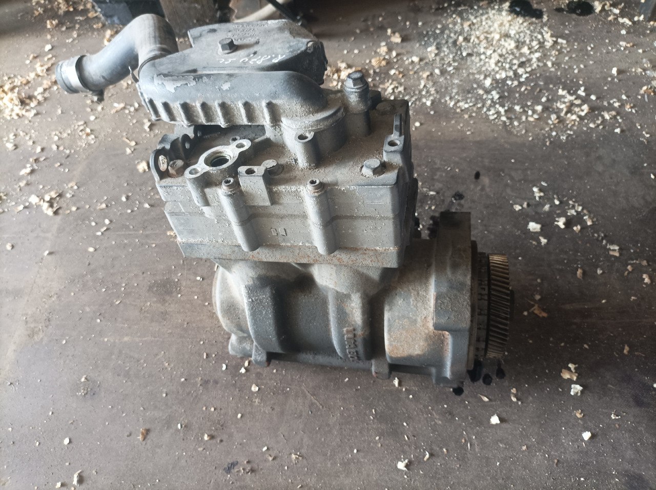 WABCO Scania - Compresseur: photos 2 WABCO Scania - Compresseur: photos 2