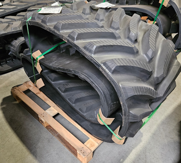 John Deere S600/S700 25"x6"x39 - Chenille pour Moissonneuse-batteuse: photos 2 John Deere S600/S700 25"x6"x39 - Chenille pour Moissonneuse-batteuse: photos 2