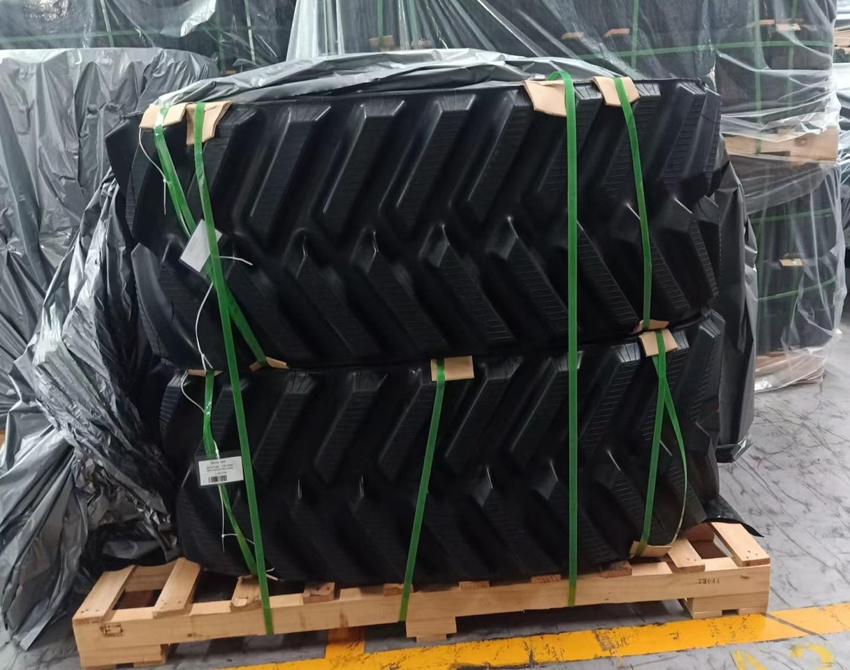 Rubber track for John Deere 8RX front / avant 24" FRONT / AVANT - Chenille pour Tracteur à chenilles: photos 3 Rubber track for John Deere 8RX front / avant 24" FRONT / AVANT - Chenille pour Tracteur à chenilles: photos 3