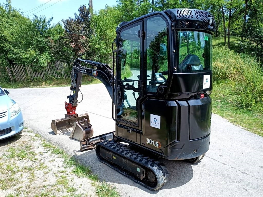 CAT 301.6 05A - Mini pelle: photos 2 CAT 301.6 05A - Mini pelle: photos 2
