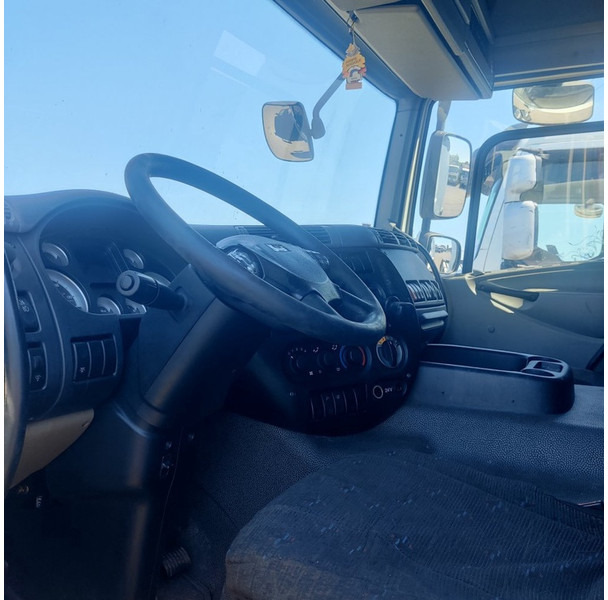 Tracteur routier DAF CF: photos 9