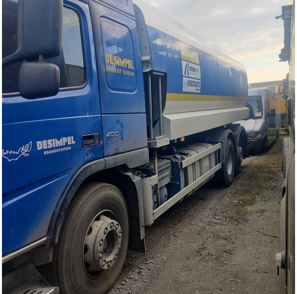 Volvo FM-400 - Camion citerne: photos 2 Volvo FM-400 - Camion citerne: photos 2