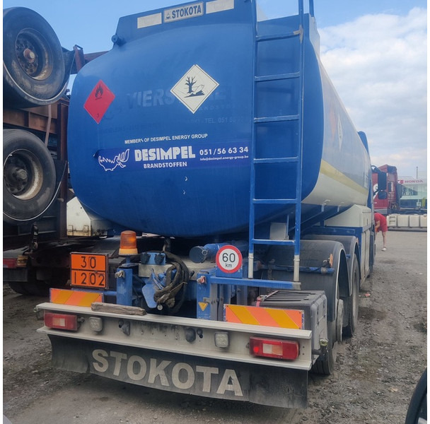 Volvo FM-400 - Camion citerne: photos 4 Volvo FM-400 - Camion citerne: photos 4