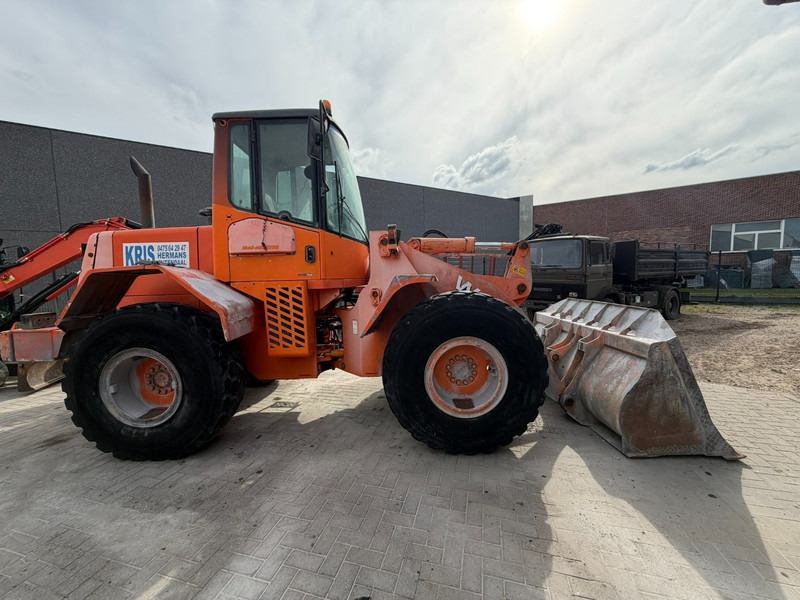 Hitachi W130 4x4 WHEEL LOADER - 13T - 11.082 HOURS - CE - BELGIAN MACHINE - Chargeuse sur pneus: photos 5 Hitachi W130 4x4 WHEEL LOADER - 13T - 11.082 HOURS - CE - BELGIAN MACHINE - Chargeuse sur pneus: photos 5