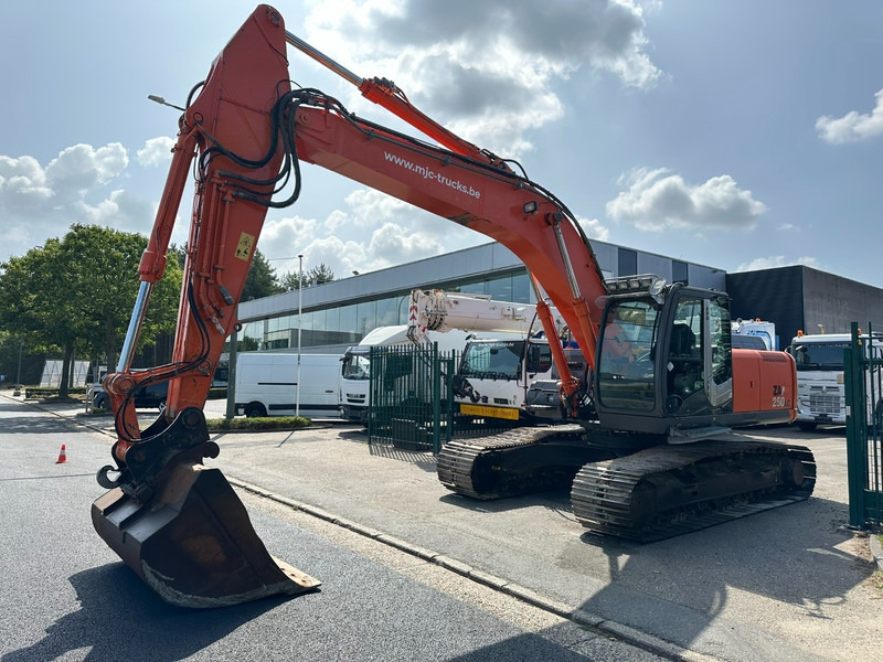 Hitachi ZAXIS ZX250LC-3 *FULL HYDR* - 25.6 T - QUICK HITCH - ISUZU - CE - BE MACHINE - GOOD CONDITION - Pelle sur chenille: photos 2 Hitachi ZAXIS ZX250LC-3 *FULL HYDR* - 25.6 T - QUICK HITCH - ISUZU - CE - BE MACHINE - GOOD CONDITION - Pelle sur chenille: photos 2