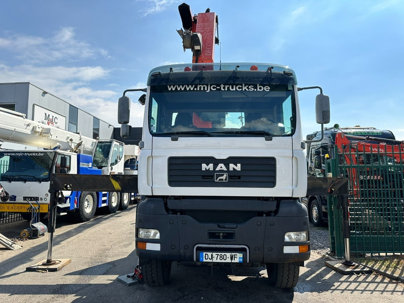 MAN TGA 33.350 6x6 + (27.5m) CRANE PALFINGER PK36002 E 6x + JIB + WINCH - *184.000km* - MANUAL - EURO 3 - Camion grue: photos 4 MAN TGA 33.350 6x6 + (27.5m) CRANE PALFINGER PK36002 E 6x + JIB + WINCH - *184.000km* - MANUAL - EURO 3 - Camion grue: photos 4