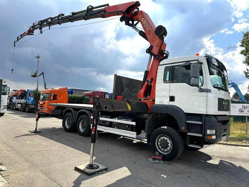 MAN TGA 33.350 6x6 PRITSCHE + (27.5m) KRAN PALFINGER PK36002 E 6x + JIB + WINCH - *184.000km* - MANUAL - EURO 3 - Camion plateau, Camion grue: photos 2 MAN TGA 33.350 6x6 PRITSCHE + (27.5m) KRAN PALFINGER PK36002 E 6x + JIB + WINCH - *184.000km* - MANUAL - EURO 3 - Camion plateau, Camion grue: photos 2
