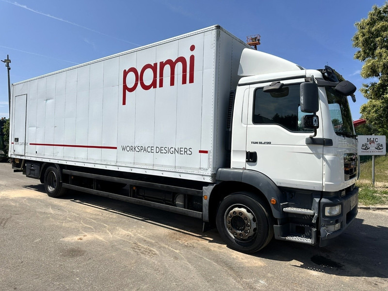MAN TGM 18.290 CLOSED BOX 8m80 x 2m48 x 2m48 - EURO 5 - AIR SUSP - A/C - TAILLIFT 2000kg - BELGIAN TRUCK - Camion fourgon: photos 1 MAN TGM 18.290 CLOSED BOX 8m80 x 2m48 x 2m48 - EURO 5 - AIR SUSP - A/C - TAILLIFT 2000kg - BELGIAN TRUCK - Camion fourgon: photos 1