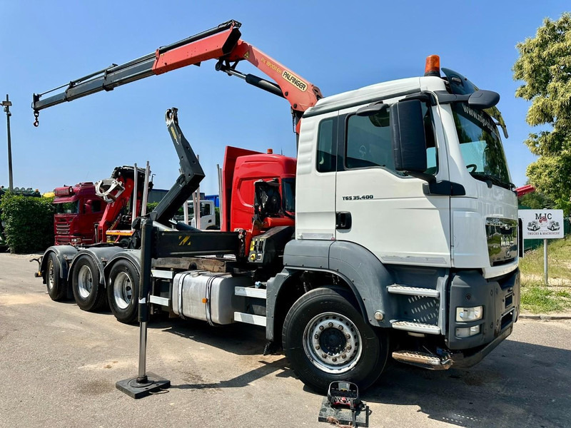 MAN TGS 35.400 8x4 TRIDEM HOOKLIFT T22 + CRANE PALFINGER PK 18001 EH + RADIO - EURO 5 - LIFT/STEERING AXLE - BE TRUCK - Camion ampliroll, Camion grue: photos 1 MAN TGS 35.400 8x4 TRIDEM HOOKLIFT T22 + CRANE PALFINGER PK 18001 EH + RADIO - EURO 5 - LIFT/STEERING AXLE - BE TRUCK - Camion ampliroll, Camion grue: photos 1